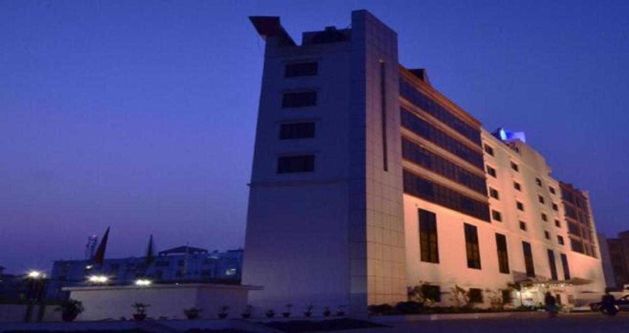 Le Lac Sarovar Portico- Ranchi Extérieur photo